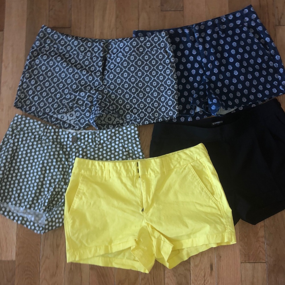 Bundle of women’s size 6 shorts.